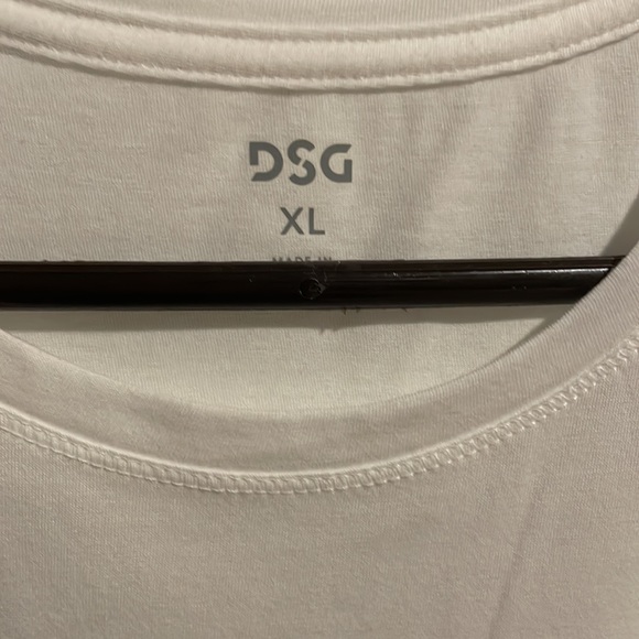 Activewear tank top - Picture 2 of 4